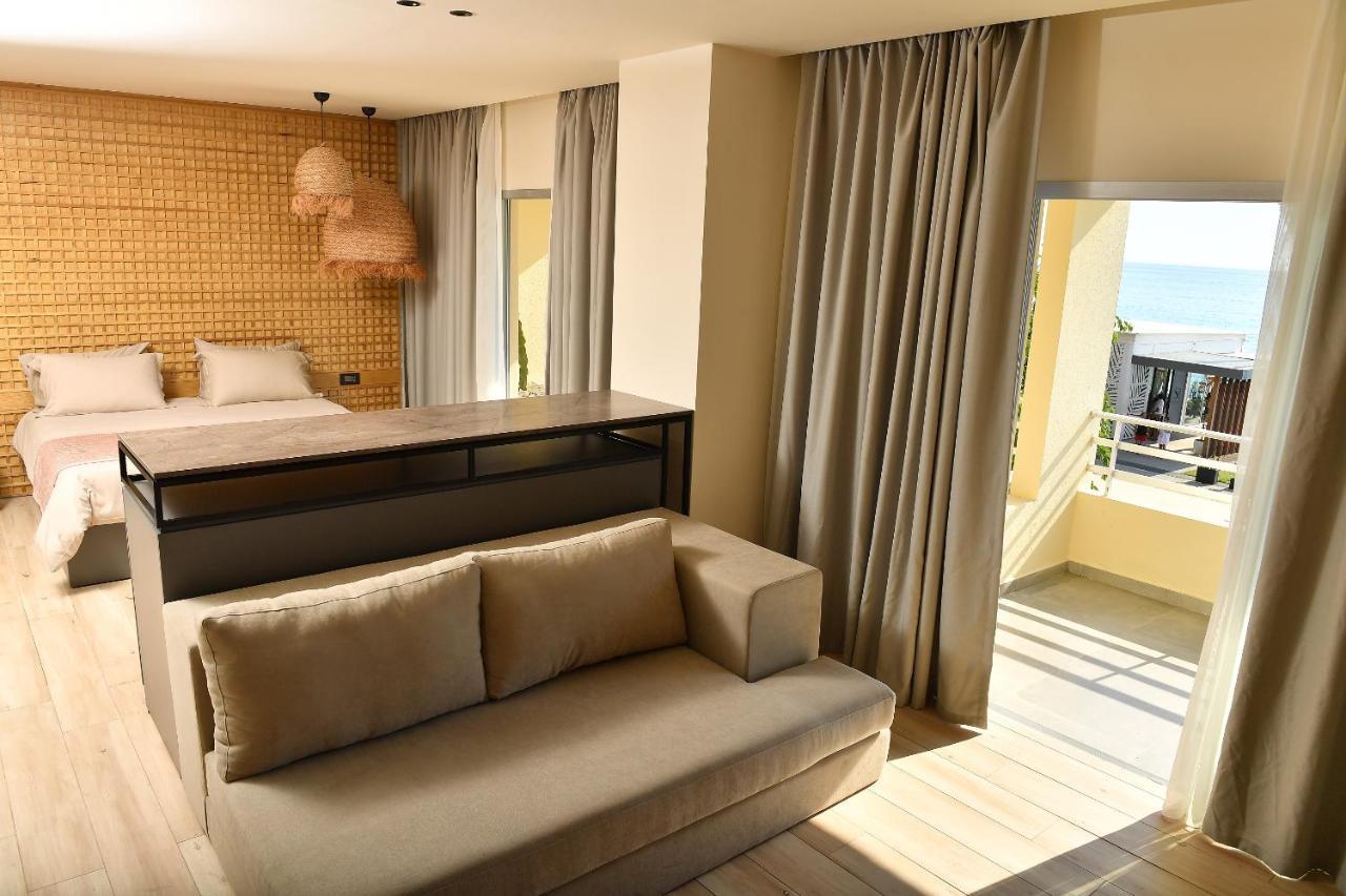 Ocean Blue Hotel & Resort -Jbeil Byblos Экстерьер фото