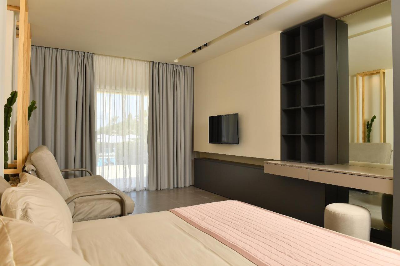 Ocean Blue Hotel & Resort -Jbeil Byblos Экстерьер фото