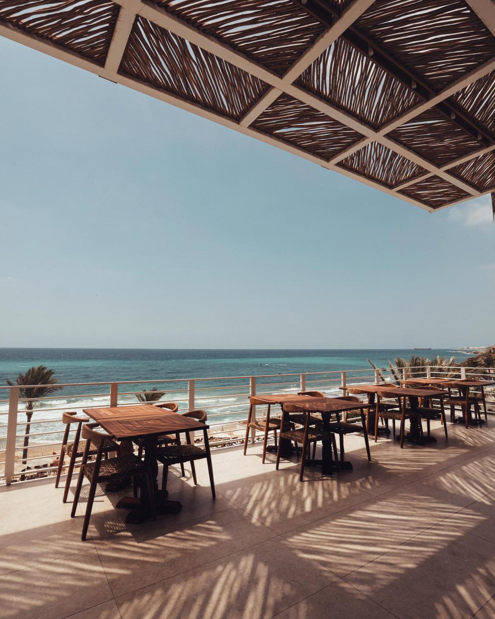 Ocean Blue Hotel & Resort -Jbeil Byblos Экстерьер фото